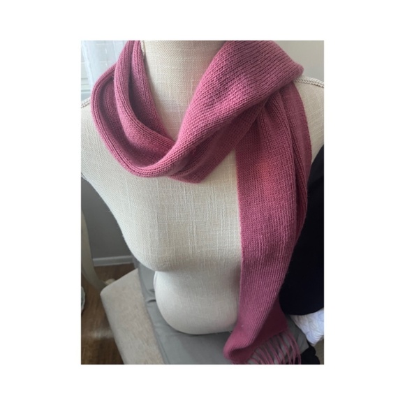 Mauve Baby Alpaca fringed preppy scarf - Picture 2 of 5